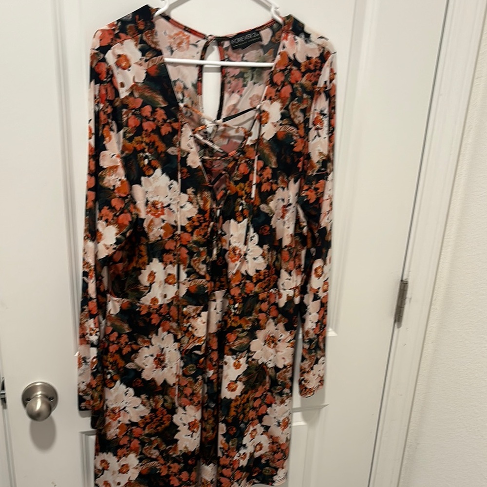 Forever 21 Floral Long Sleeve Dress